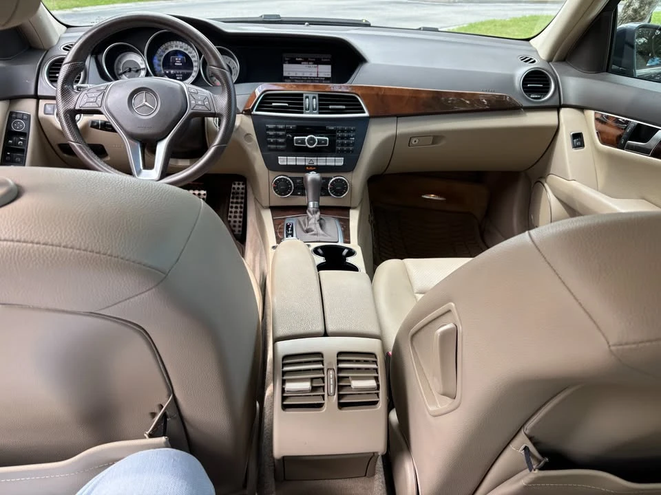 2013 Mercedes-Benz W204 C-Class - Image 13 of 17