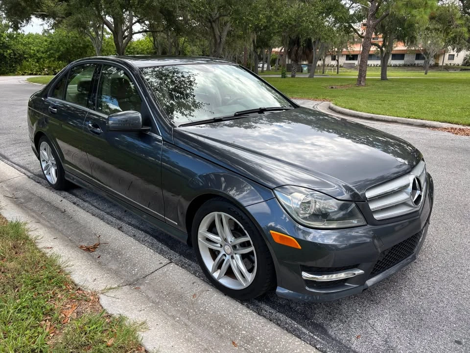 2013 Mercedes-Benz W204 C-Class - Image 7 of 17