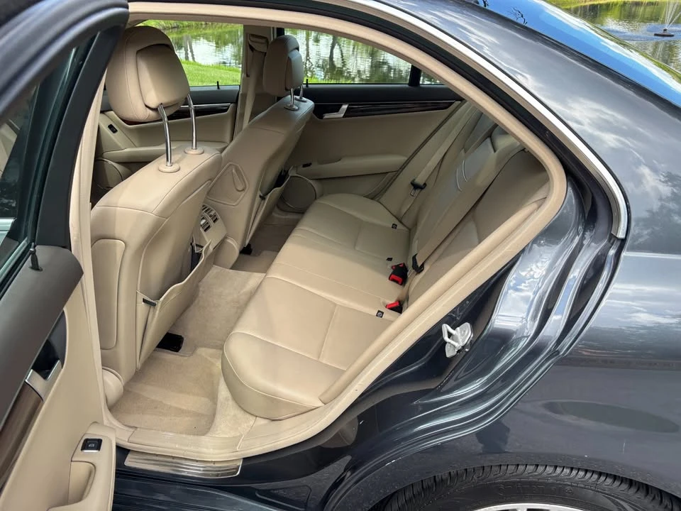 2013 Mercedes-Benz W204 C-Class - Image 12 of 17