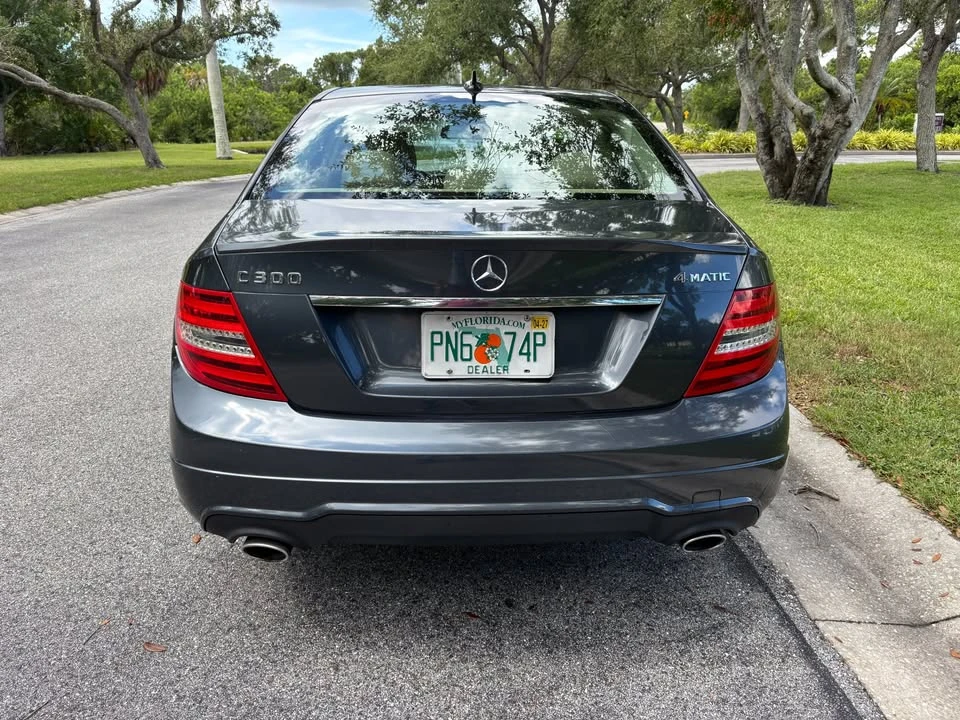 2013 Mercedes-Benz W204 C-Class - Image 4 of 17