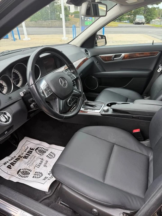 2013 Mercedes-Benz W204 C-Class - Image 4 of 13