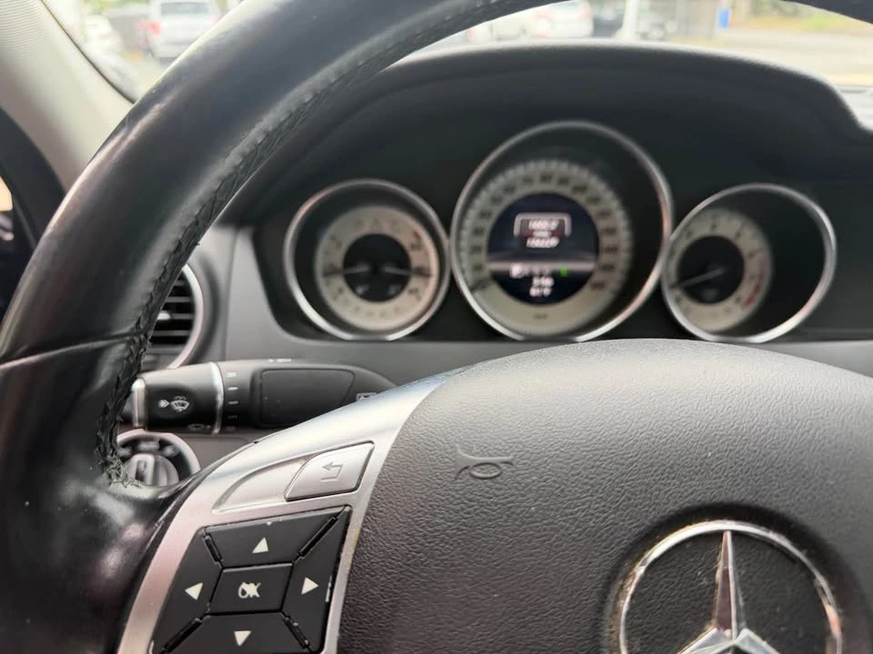 2013 Mercedes-Benz W204 C-Class - Image 10 of 13