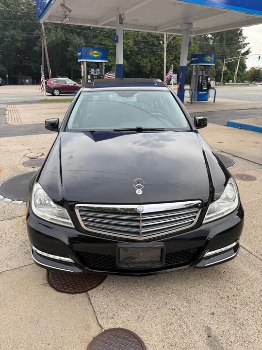 2013 Mercedes-Benz W204 C-Class - Image 2 of 13