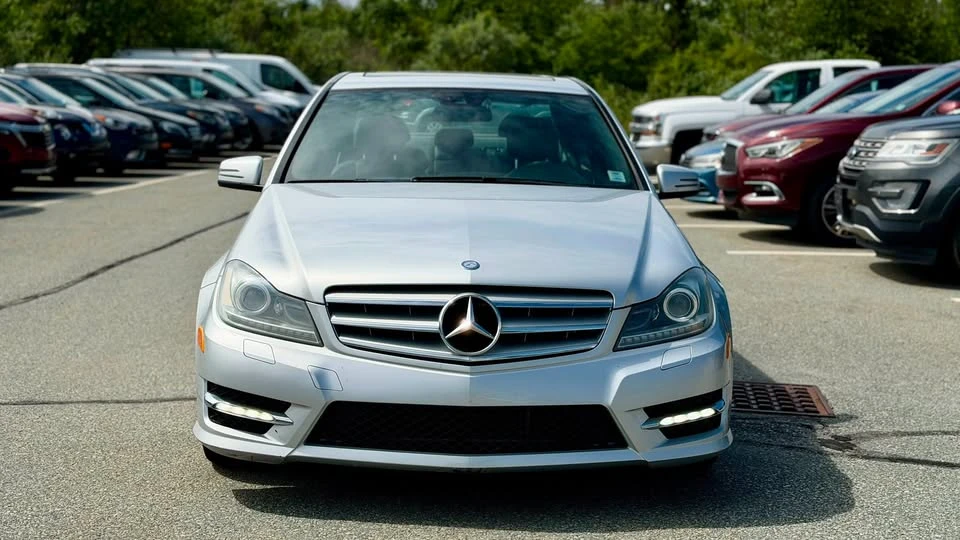 2013 Mercedes-Benz W204 C-Class - Image 2 of 20