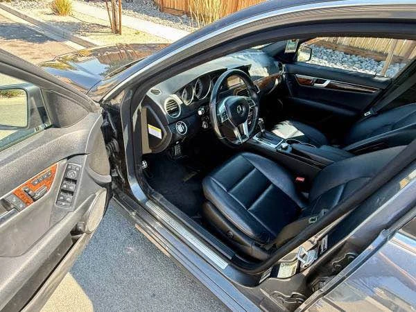 2013 Mercedes-Benz W204 C-Class - Image 12 of 20