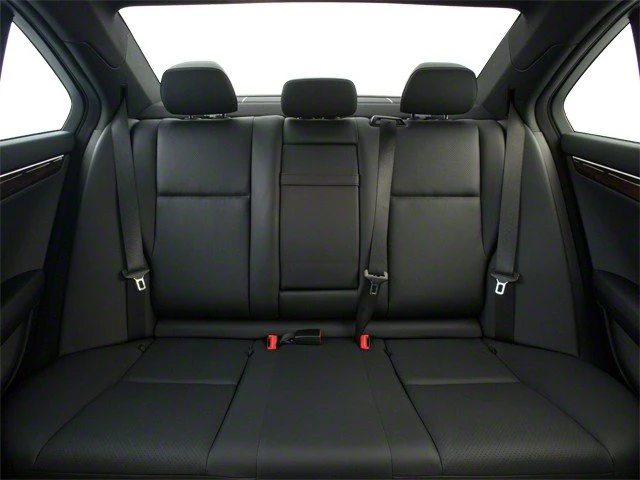 2013 Mercedes-Benz W204 C-Class - Image 2 of 14