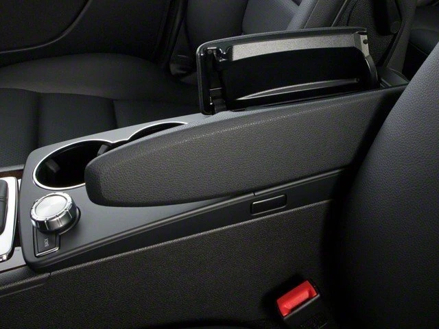 2013 Mercedes-Benz W204 C-Class - Image 10 of 14