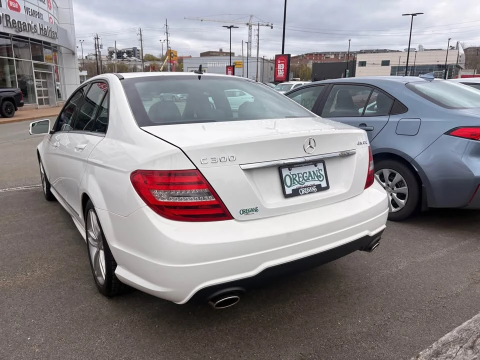 2013 Mercedes-Benz W204 C-Class - Image 7 of 9