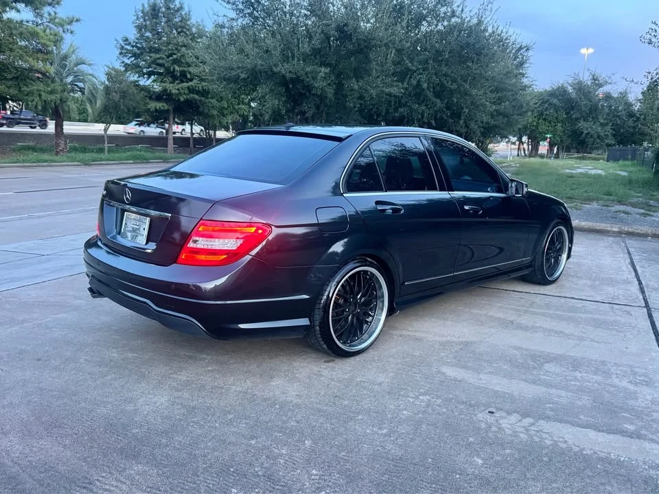 2013 Mercedes-Benz W204 C-Class - Image 4 of 16