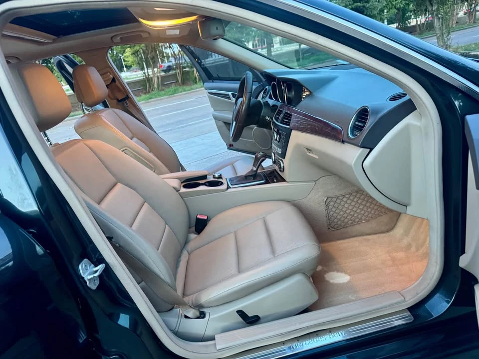 2013 Mercedes-Benz W204 C-Class - Image 10 of 16