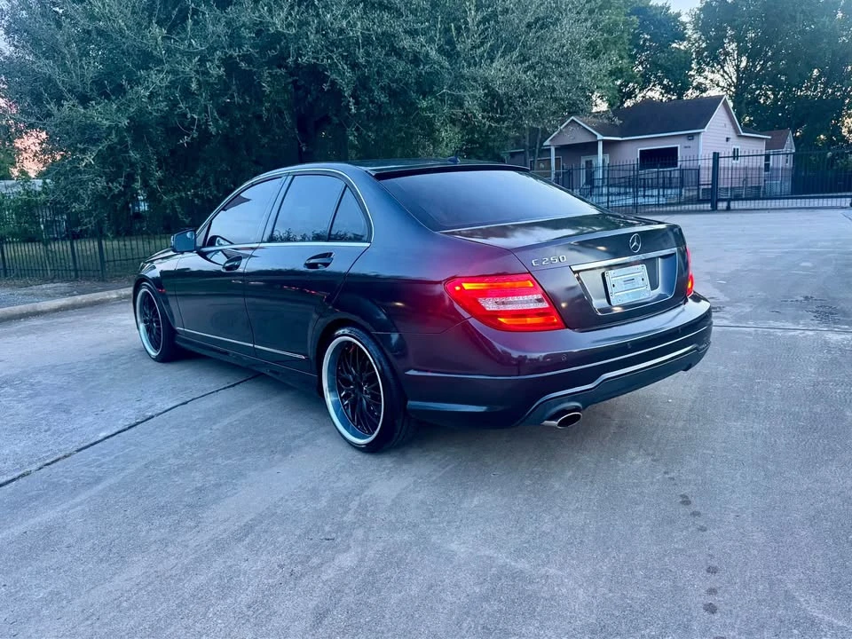 2013 Mercedes-Benz W204 C-Class - Image 2 of 16