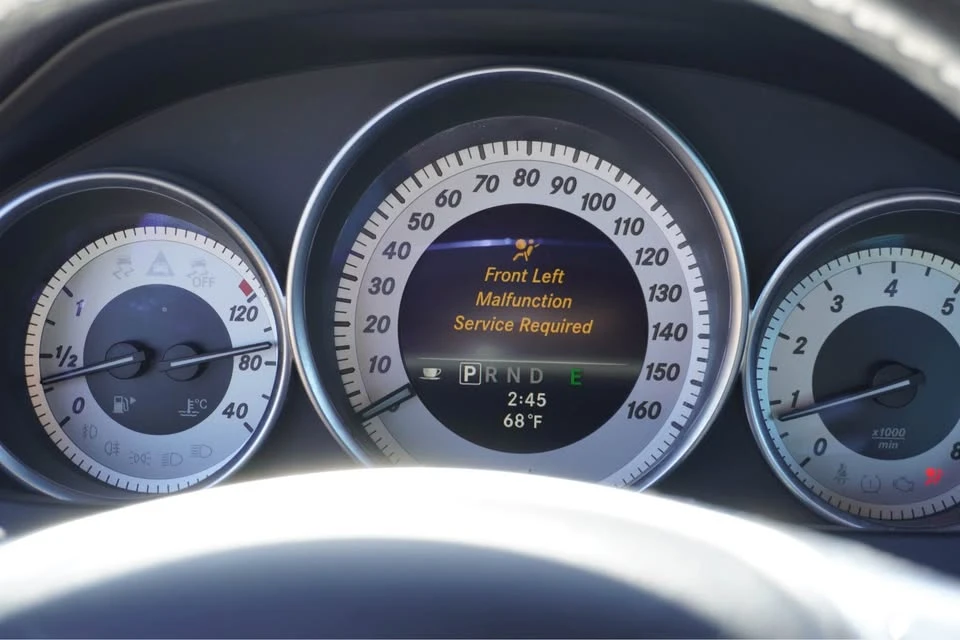 2013 Mercedes-Benz W204 C-Class - Image 10 of 11