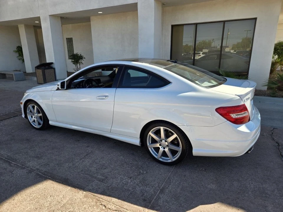 2013 Mercedes-Benz W204 C-Class - Image 2 of 20
