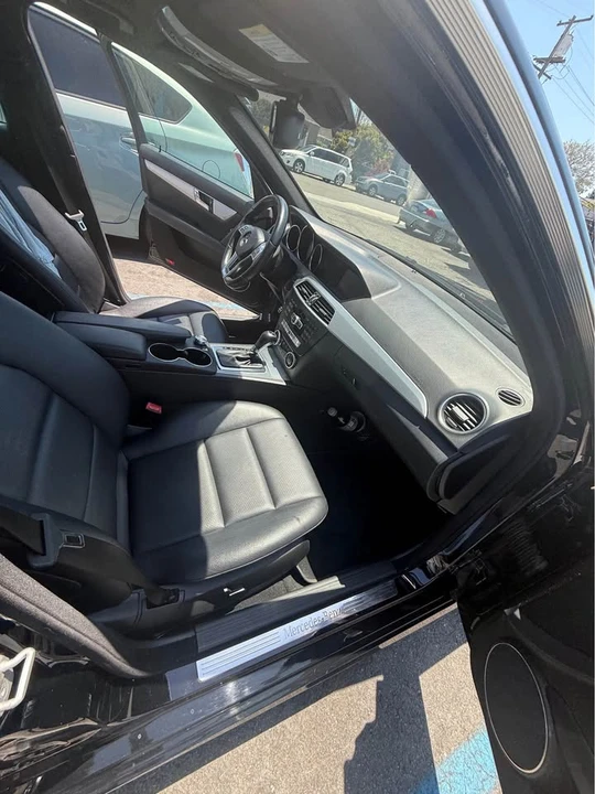 2013 Mercedes-Benz W204 C-Class - Image 16 of 21