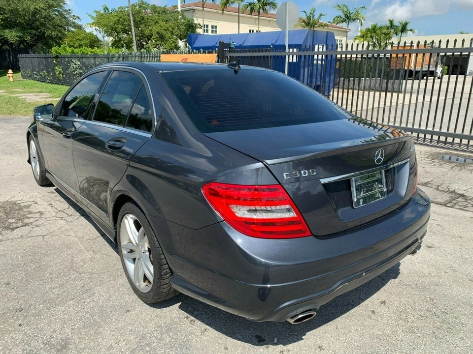 2013 Mercedes-Benz W204 C-Class - Image 8 of 10