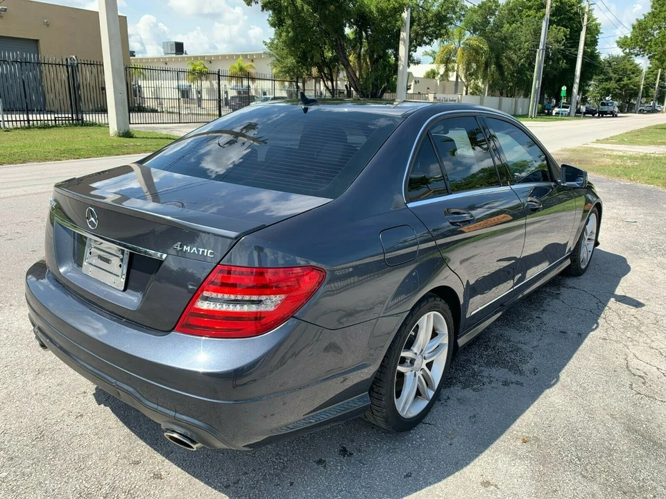 2013 Mercedes-Benz W204 C-Class - Image 9 of 10