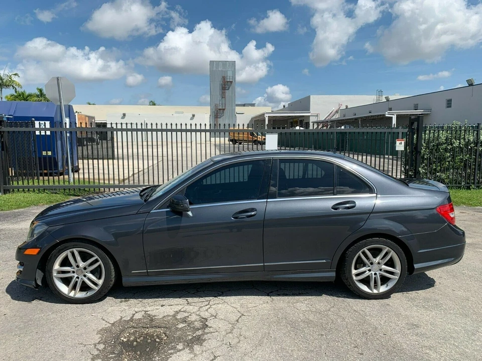 2013 Mercedes-Benz W204 C-Class - Image 3 of 10