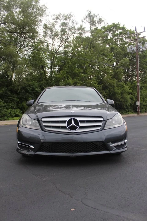 2013 Mercedes-Benz W204 C-Class - Image 2 of 4