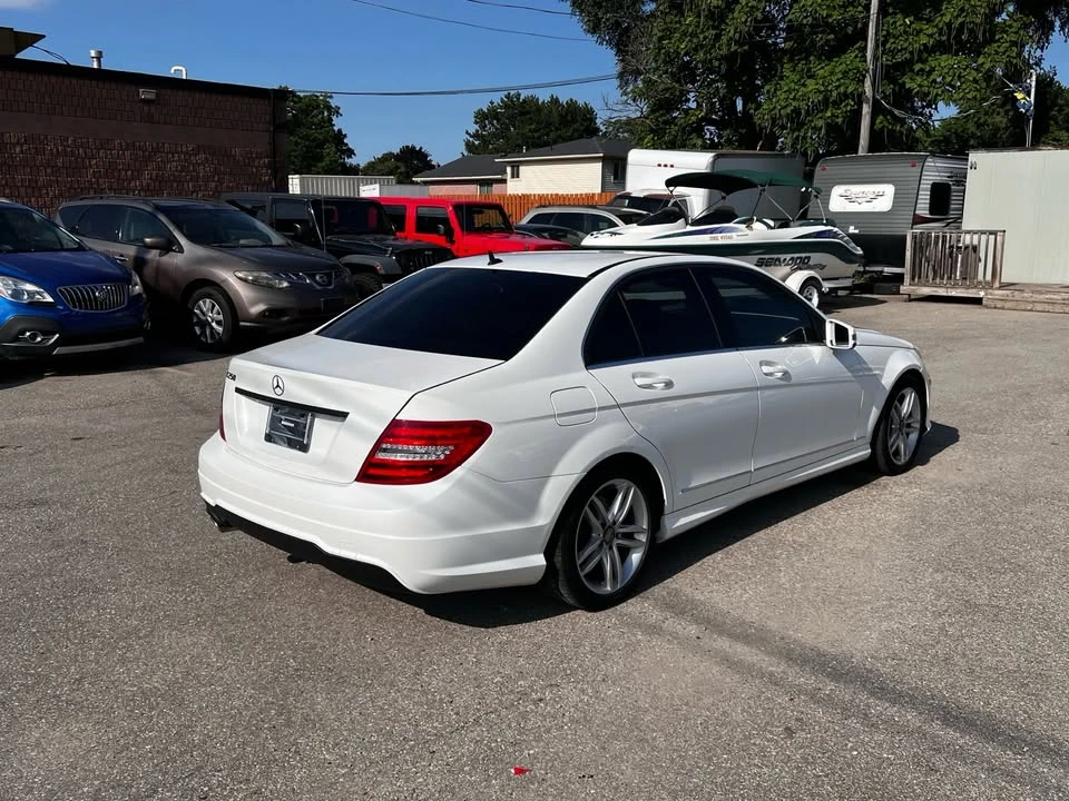 2013 Mercedes-Benz W204 C-Class - Image 8 of 20