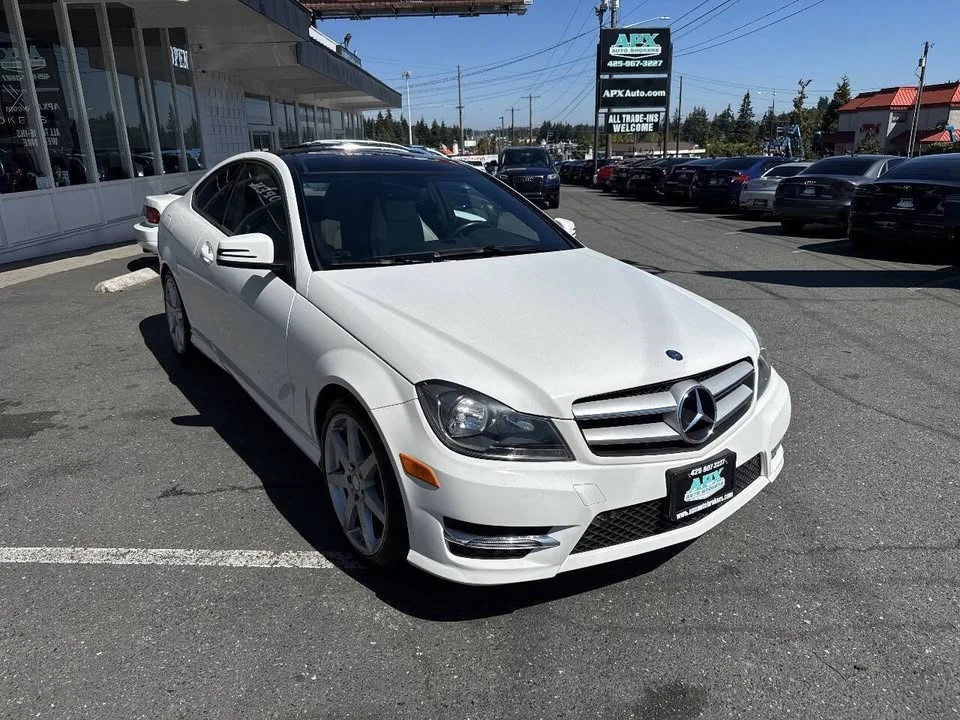 2013 Mercedes-Benz W204 C-Class - Image 11 of 20