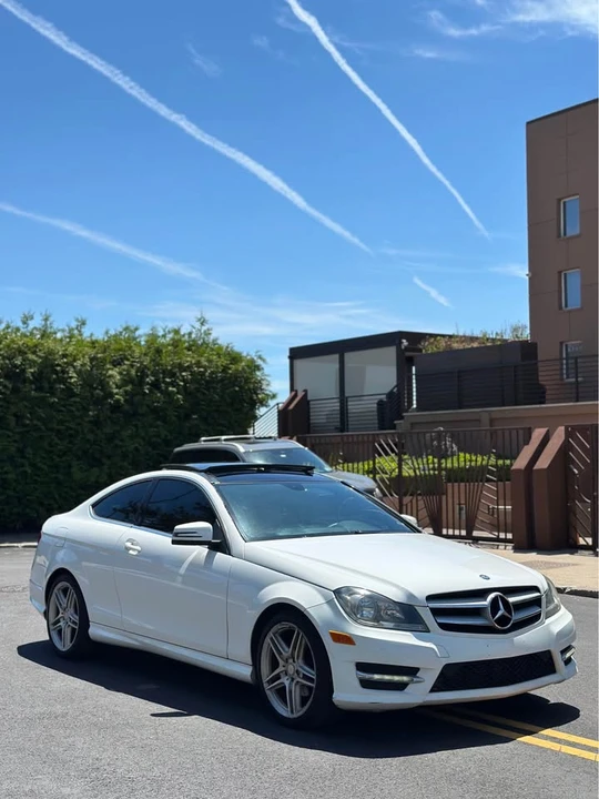 2013 Mercedes-Benz W204 C-Class - Image 17 of 21