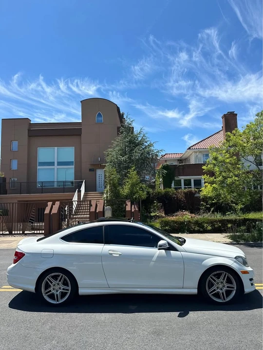 2013 Mercedes-Benz W204 C-Class - Image 2 of 21