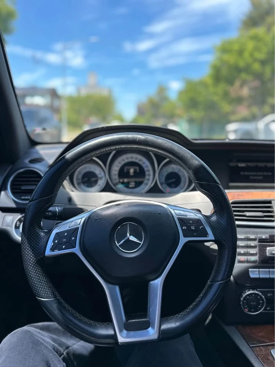 2013 Mercedes-Benz W204 C-Class - Image 14 of 21
