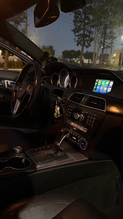 2013 Mercedes-Benz W204 C-Class - Image 12 of 19