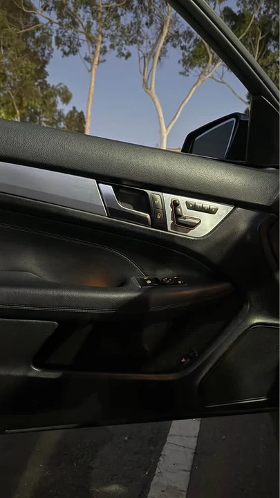 2013 Mercedes-Benz W204 C-Class - Image 17 of 19