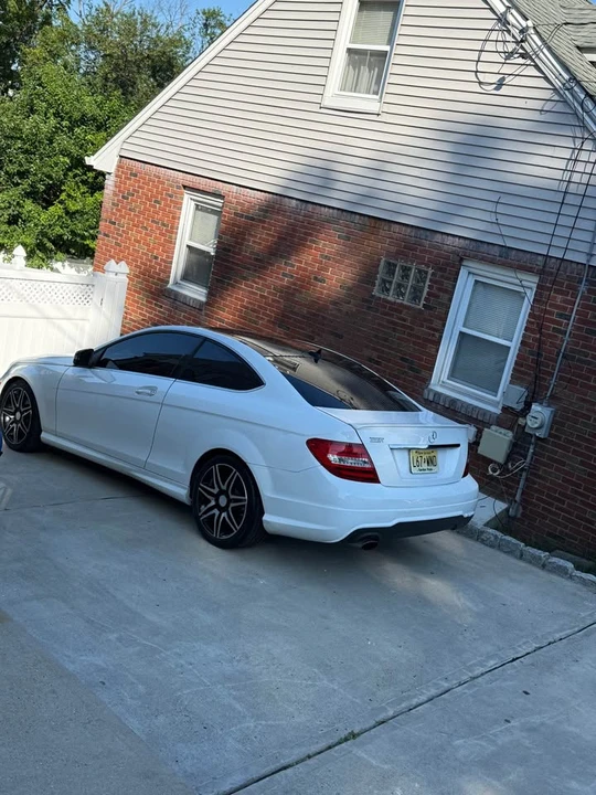 2013 Mercedes-Benz W204 C-Class - Image 11 of 12