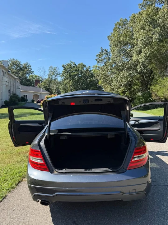 2013 Mercedes-Benz W204 C-Class - Image 9 of 16