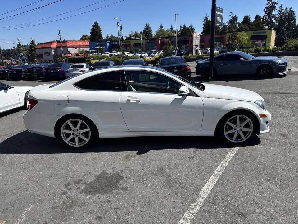 2013 Mercedes-Benz W204 C-Class - Image 9 of 19