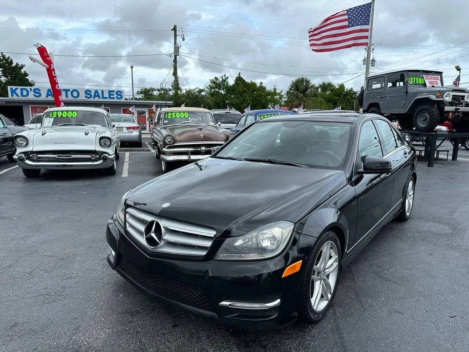 2013 Mercedes-Benz W204 C-Class - Image 11 of 12