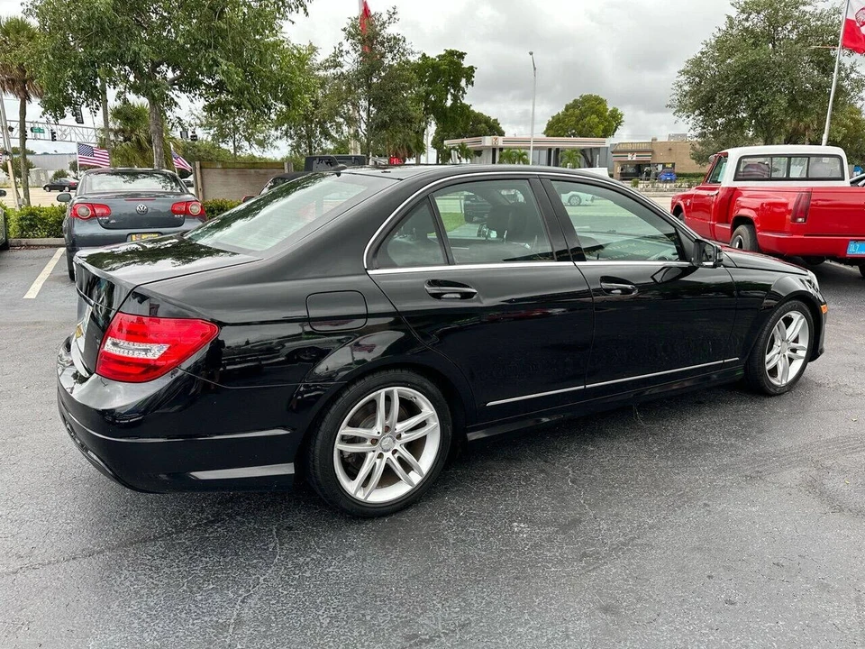 2013 Mercedes-Benz W204 C-Class - Image 7 of 12