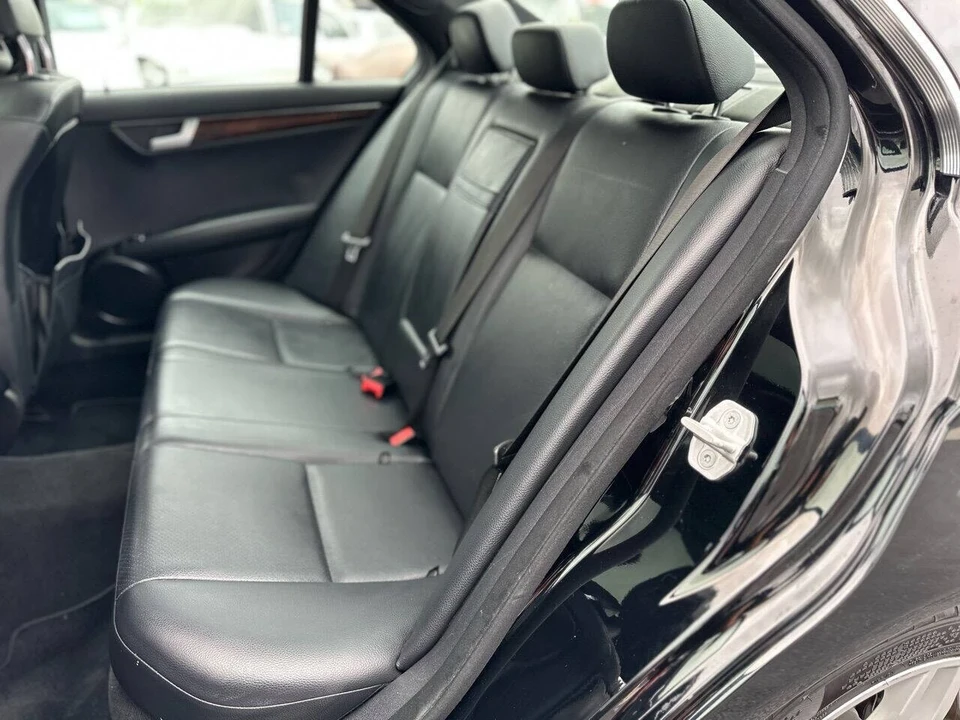 2013 Mercedes-Benz W204 C-Class - Image 19 of 21