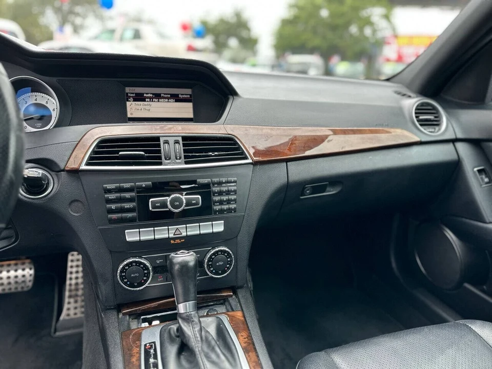 2013 Mercedes-Benz W204 C-Class - Image 20 of 21