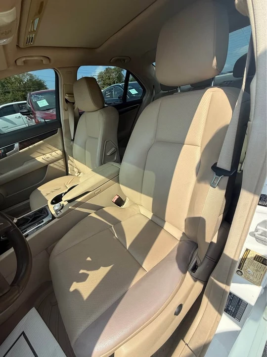 2013 Mercedes-Benz W204 C-Class - Image 9 of 14