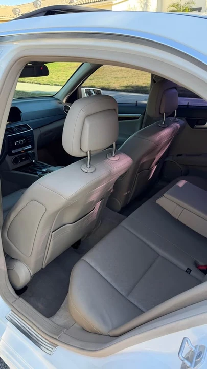 2013 Mercedes-Benz W204 C-Class - Image 9 of 13