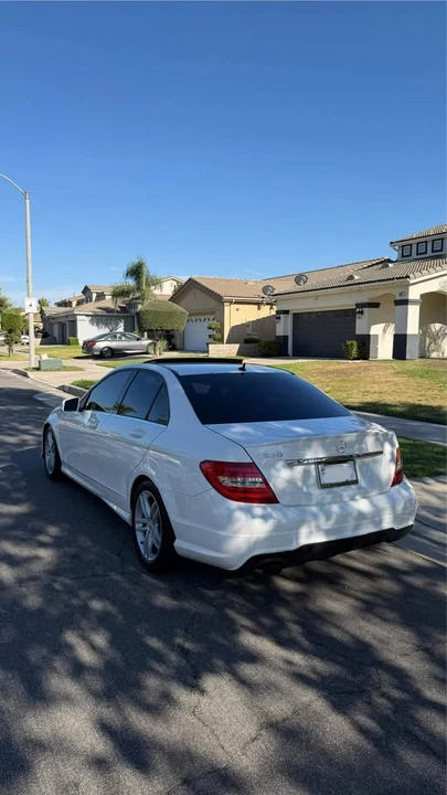 2013 Mercedes-Benz W204 C-Class - Image 5 of 13