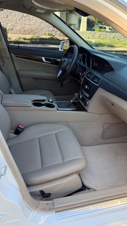 2013 Mercedes-Benz W204 C-Class - Image 12 of 13