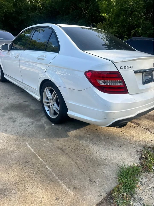 2013 Mercedes-Benz W204 C-Class - Image 4 of 6