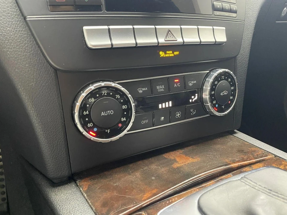 2013 Mercedes-Benz W204 C-Class - Image 20 of 21
