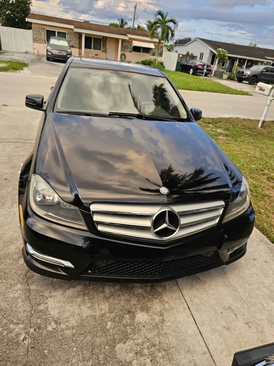 2013 Mercedes-Benz W204 C-Class - Image 10 of 10