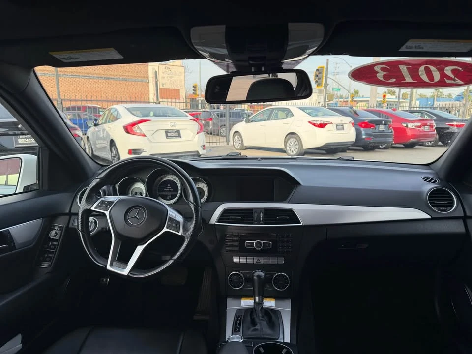 2013 Mercedes-Benz W204 C-Class - Image 11 of 15