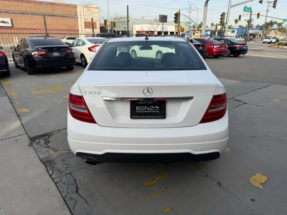 2013 Mercedes-Benz W204 C-Class - Image 4 of 15