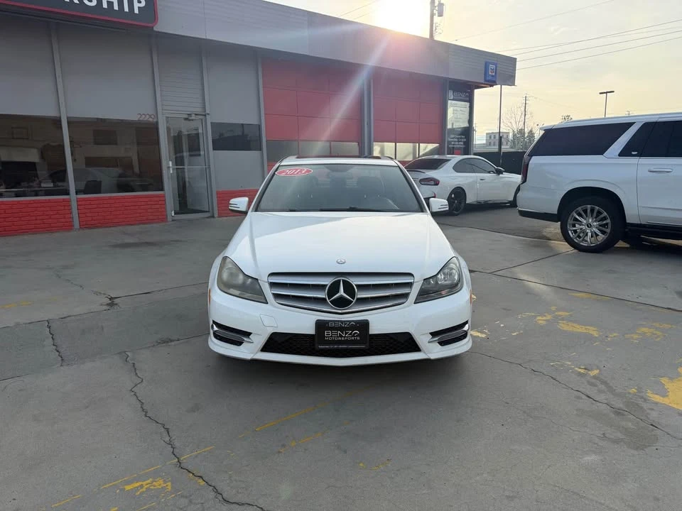 2013 Mercedes-Benz W204 C-Class - Image 8 of 15