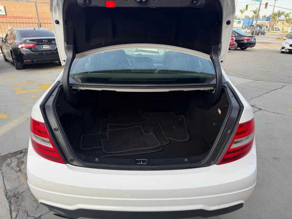 2013 Mercedes-Benz W204 C-Class - Image 12 of 15