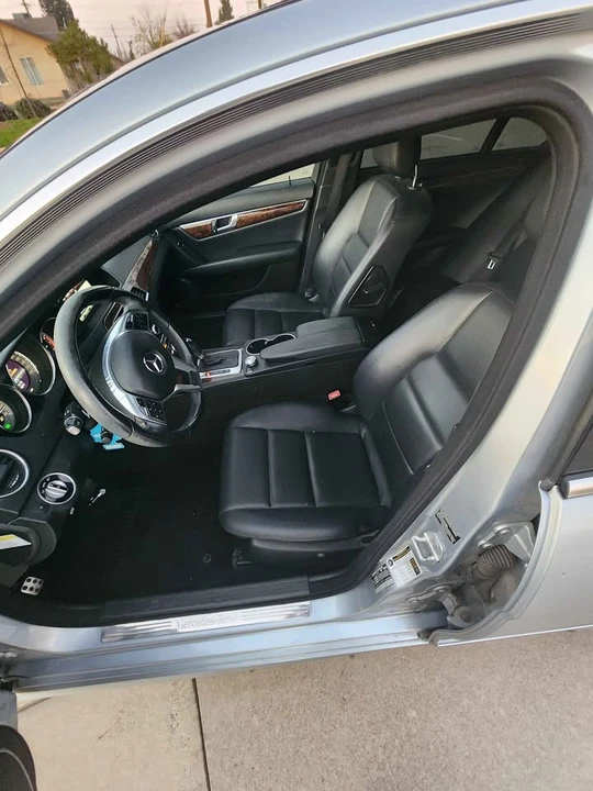 2013 Mercedes-Benz W204 C-Class - Image 10 of 14