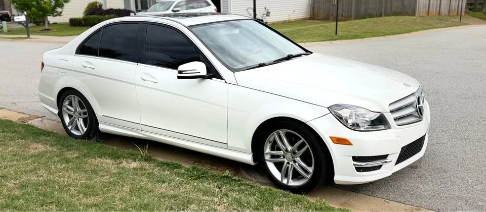 2013 Mercedes-Benz W204 C-Class - Image 2 of 8