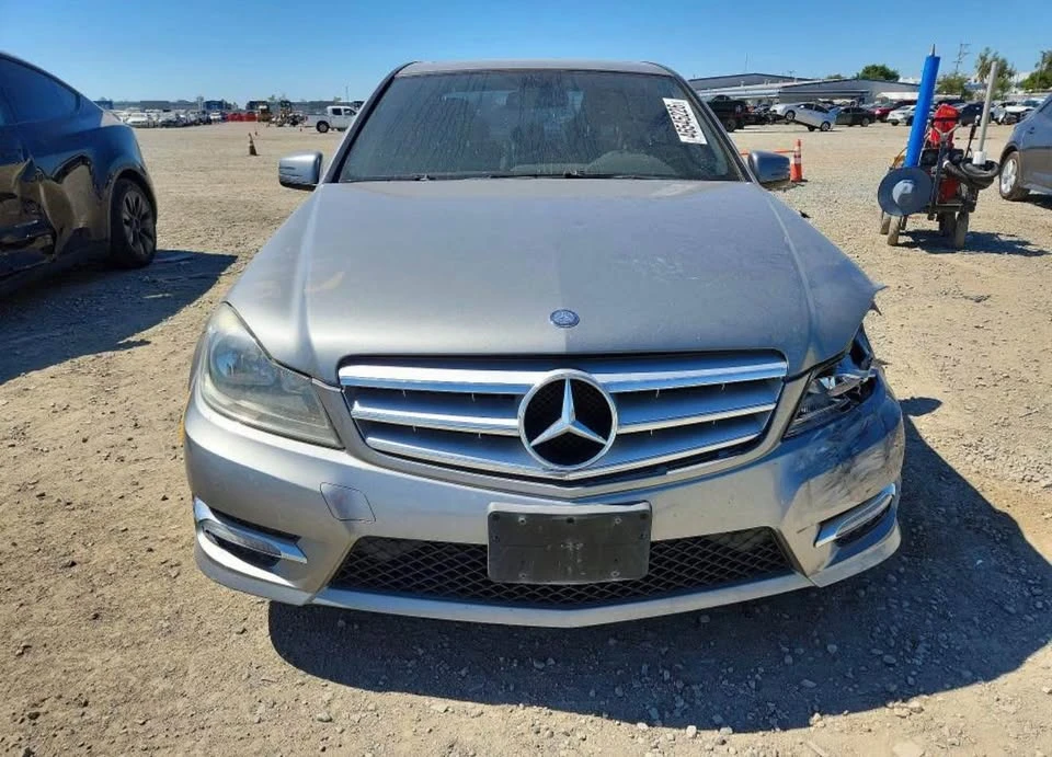 2013 Mercedes-Benz W204 C-Class - Image 5 of 8